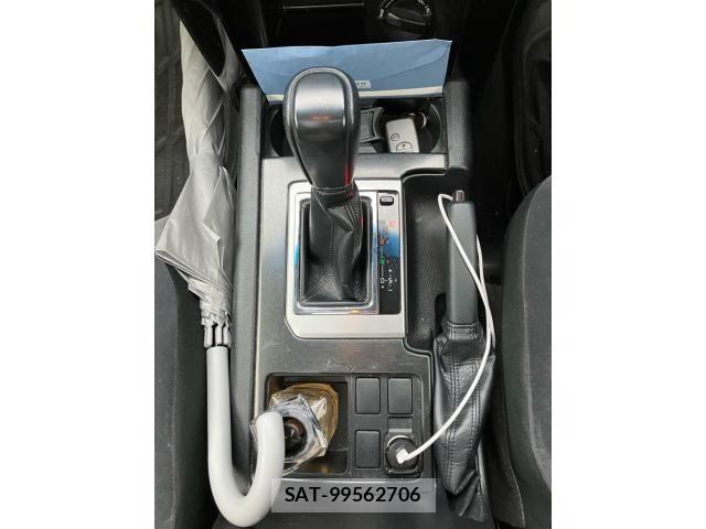 Toyota LAND CRUISER PRADO 2017-01 7220558-18