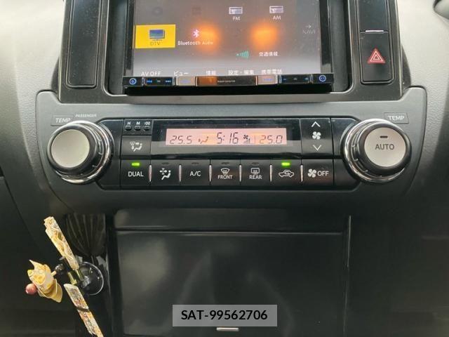 Toyota LAND CRUISER PRADO 2017-01 7220558-19