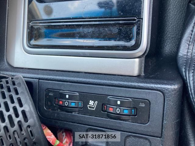Toyota LAND CRUISER PRADO 2023-02 7220598-18