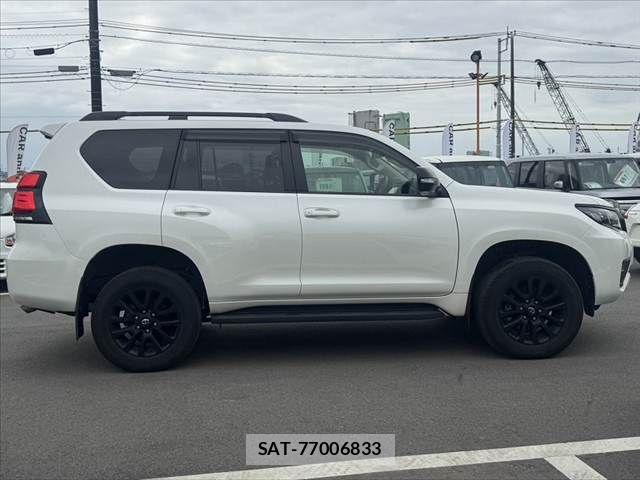 Toyota LAND CRUISER PRADO 2023-02 7220600-11