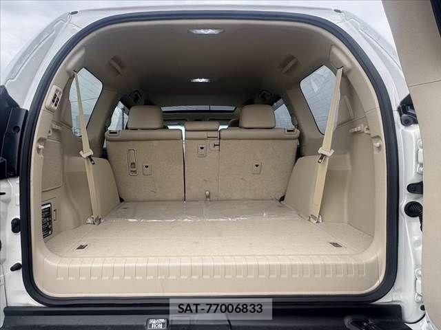 Toyota LAND CRUISER PRADO 2023-02 7220600-18