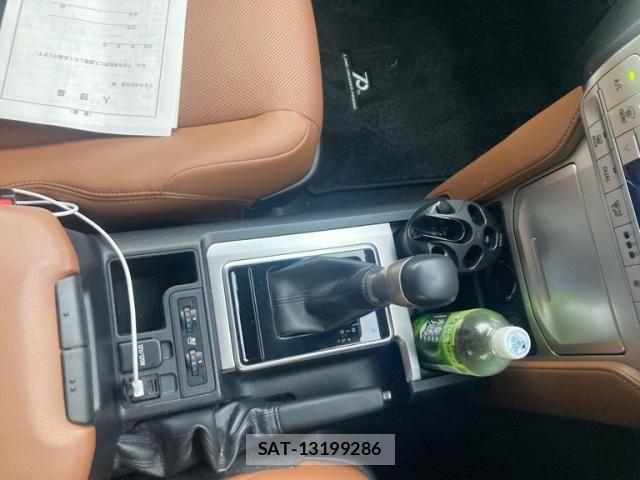 Toyota LAND CRUISER PRADO 2021-07 7220568-17