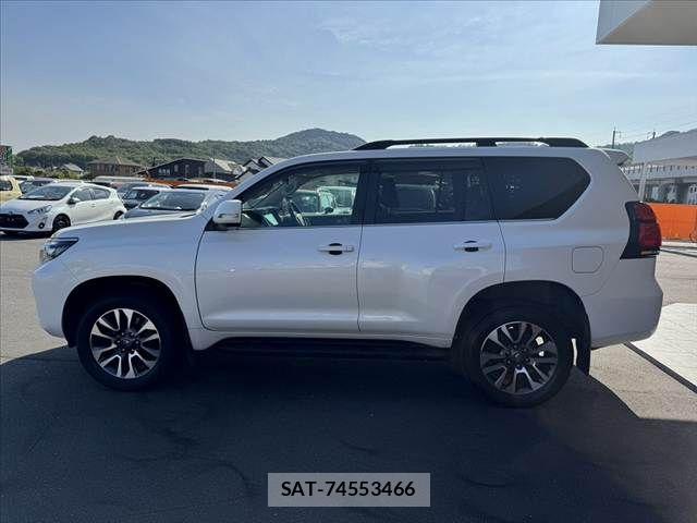 Toyota LAND CRUISER PRADO 2021-10 7220571-11