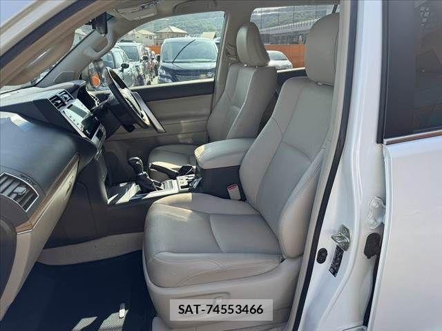 Toyota LAND CRUISER PRADO 2021-10 7220571-17