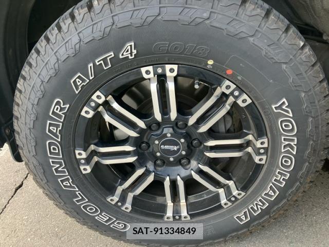 Toyota LAND CRUISER PRADO 2020-03 7220566-12