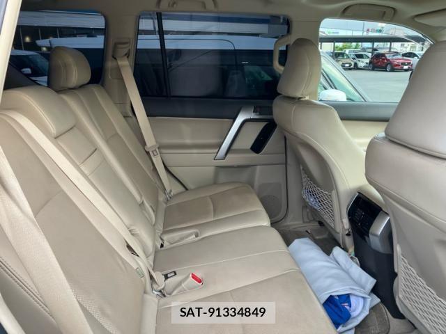 Toyota LAND CRUISER PRADO 2020-03 7220566-15