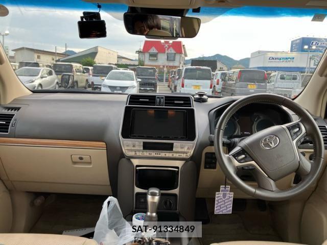 Toyota LAND CRUISER PRADO 2020-03 7220566-16