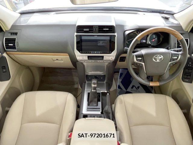 Toyota LAND CRUISER PRADO 2023-03 7220599-1