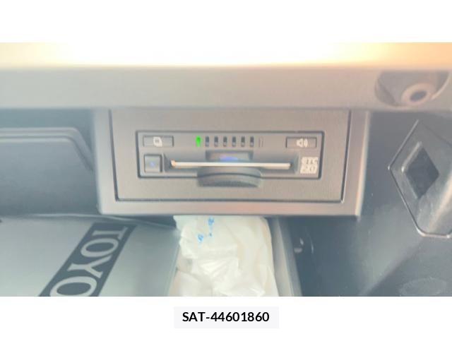 Toyota LAND CRUISER PRADO 2020-09 7220569-27