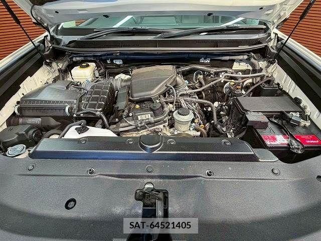 Toyota LAND CRUISER PRADO 2023-02 7220596-13