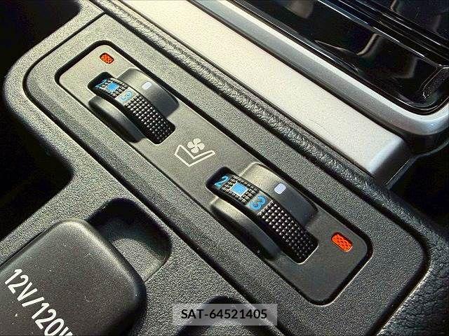 Toyota LAND CRUISER PRADO 2023-02 7220596-14
