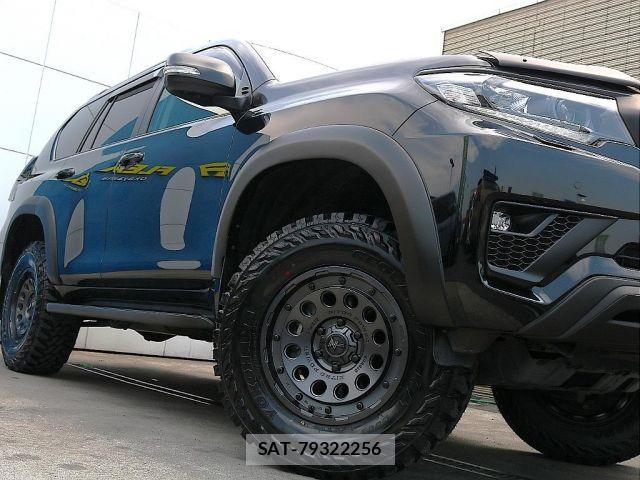 Toyota LAND CRUISER PRADO 2023-01 7220593-6