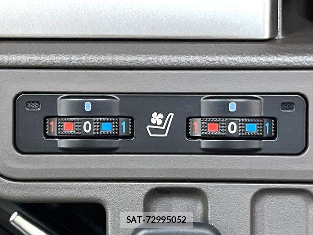 Toyota LAND CRUISER PRADO 2023-05 7251222-6