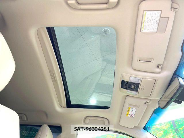 Toyota LAND CRUISER PRADO 2023-02 7251224-2