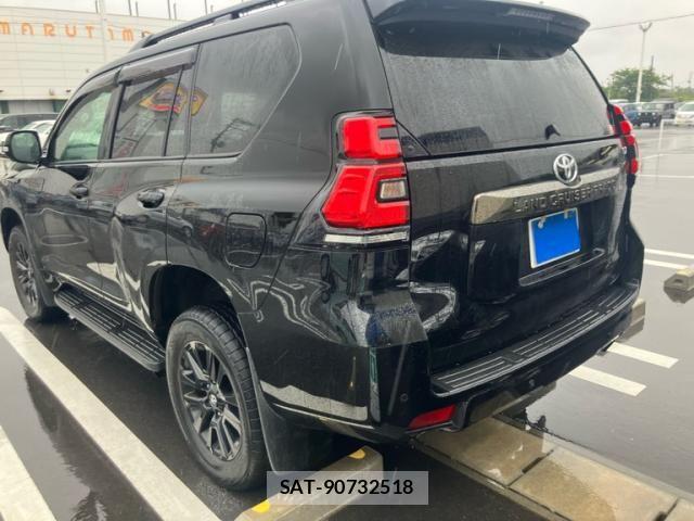 Toyota LAND CRUISER PRADO 2021-07 7251228-5