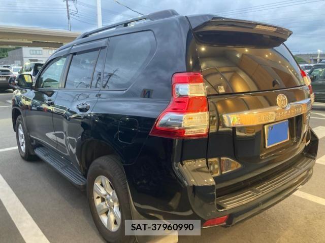 Toyota LAND CRUISER PRADO 2016-01 7251247-2