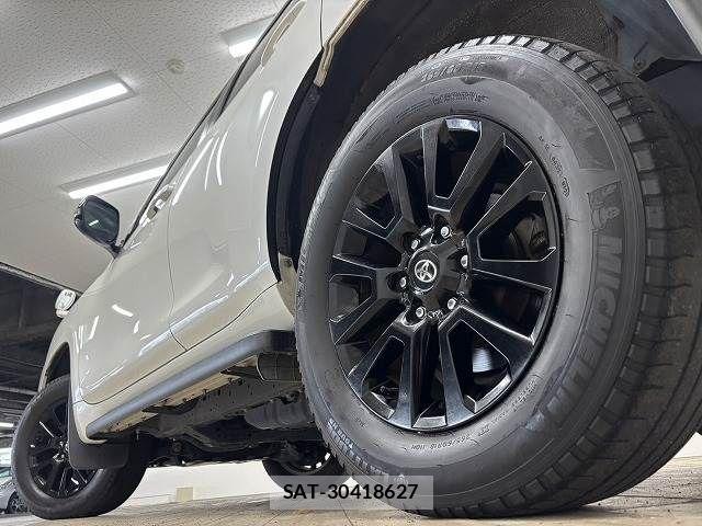 Toyota LAND CRUISER PRADO 2021-05 7251233-18