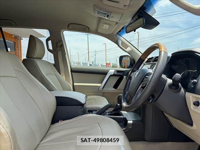 Toyota LAND CRUISER PRADO 2020-03 7251234-15