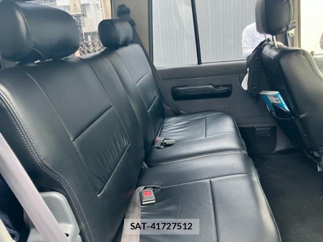 Toyota LAND CRUISER PRADO 1992-05 7251253-12
