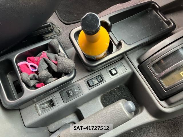 Toyota LAND CRUISER PRADO 1992-05 7251253-18