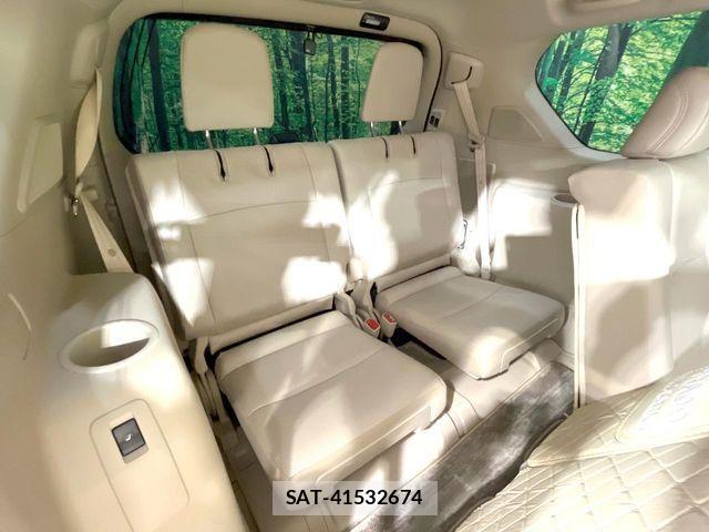 Toyota LAND CRUISER PRADO 2023-10 7251221-9