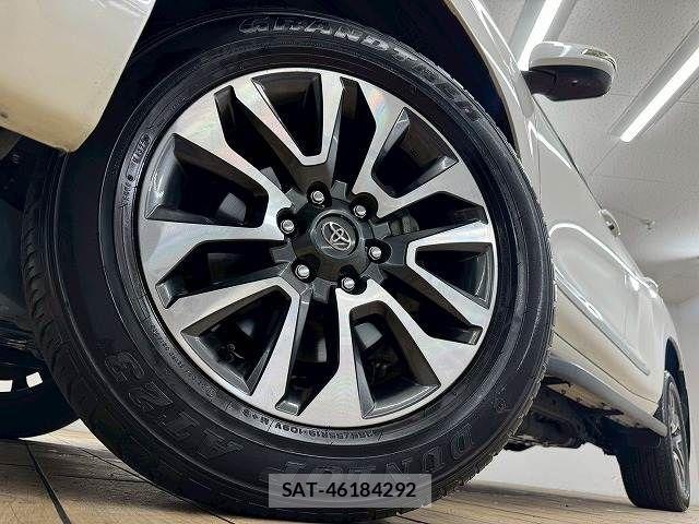 Toyota LAND CRUISER PRADO 2023-04 7251223-19