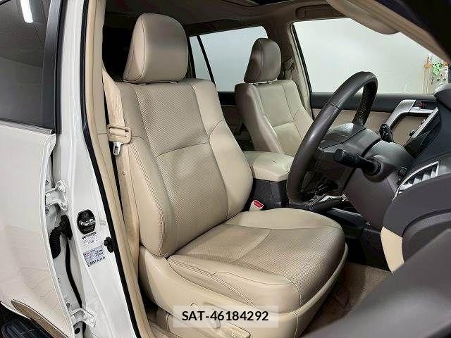 Toyota LAND CRUISER PRADO 2023-04 7251223-4