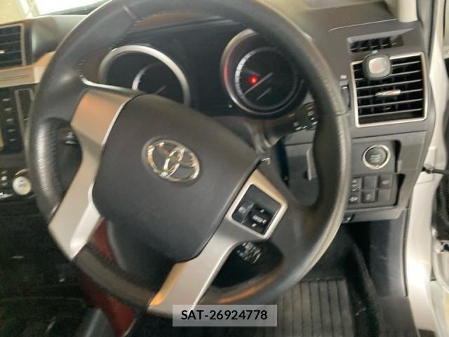 Toyota LAND CRUISER PRADO 2016-07 7251243-10