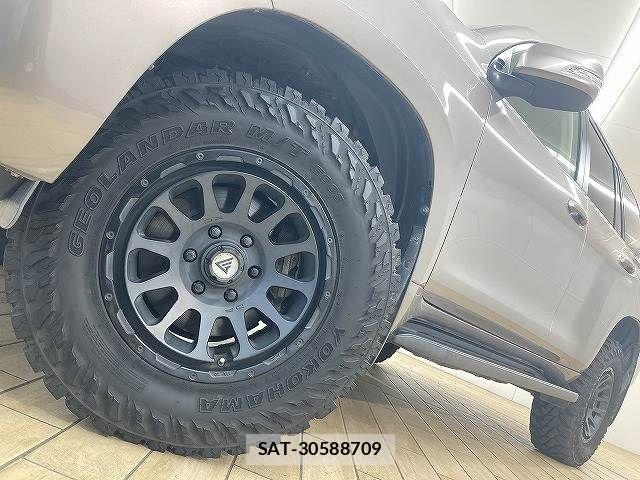 Toyota LAND CRUISER PRADO 2020-11 7251236-18