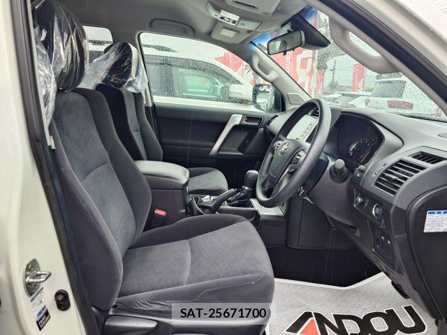 Toyota LAND CRUISER PRADO 2023-07 7272160-9