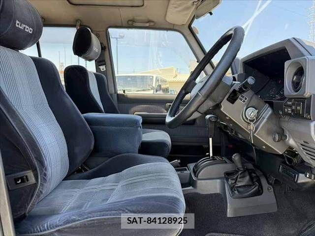 Toyota LAND CRUISER PRADO 1992-03 7272180-15