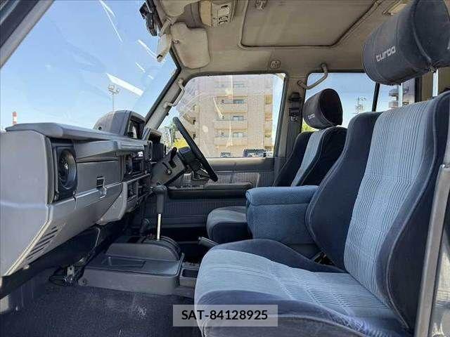 Toyota LAND CRUISER PRADO 1992-03 7272180-16