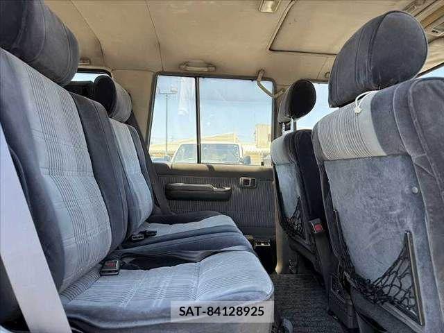 Toyota LAND CRUISER PRADO 1992-03 7272180-17