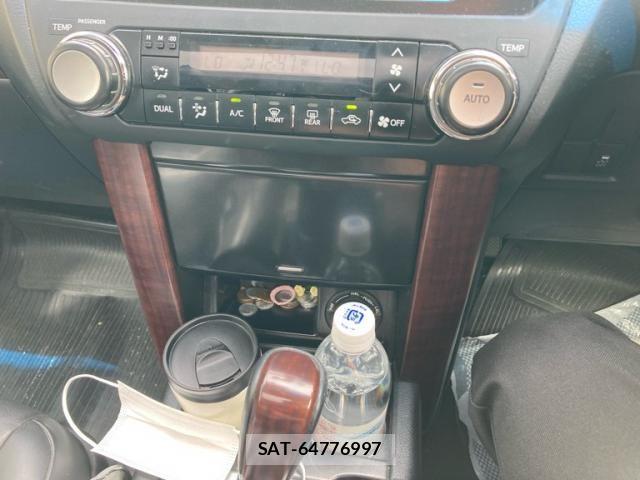 Toyota LAND CRUISER PRADO 2013-10 7261844-26