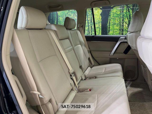 Toyota LAND CRUISER PRADO 2023-03 7272171-9