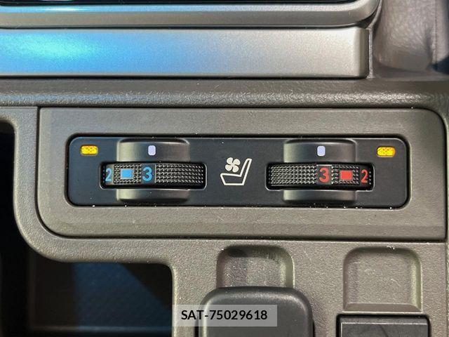 Toyota LAND CRUISER PRADO 2023-03 7272171-7