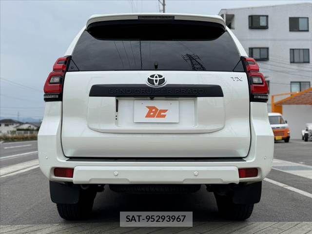 Toyota LAND CRUISER PRADO 2023-06 7272165-13