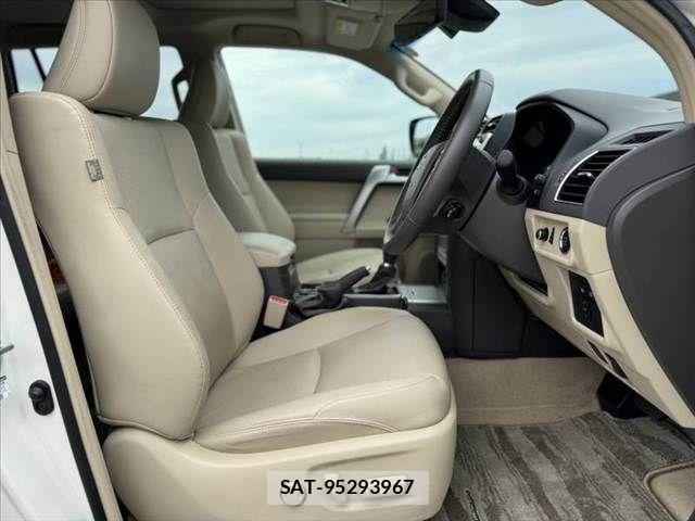 Toyota LAND CRUISER PRADO 2023-06 7272165-15