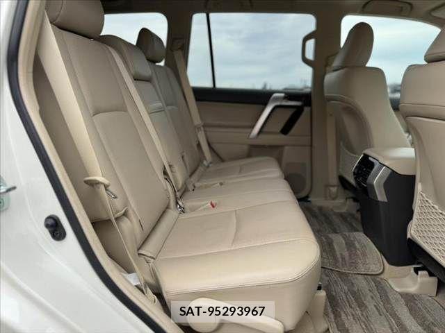Toyota LAND CRUISER PRADO 2023-06 7272165-18