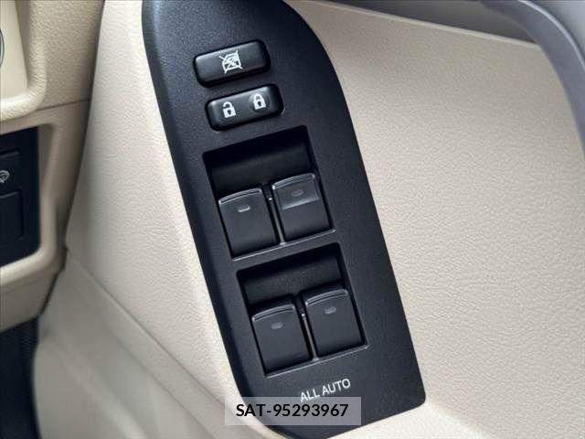 Toyota LAND CRUISER PRADO 2023-06 7272165-25