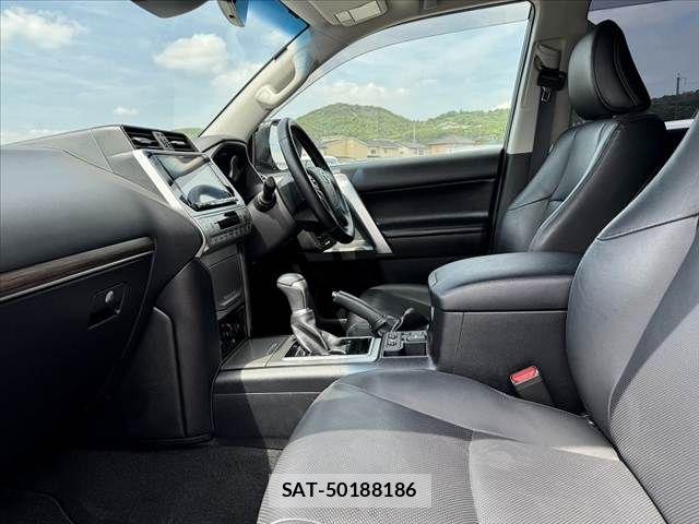Toyota LAND CRUISER PRADO 2019-08 7272170-17