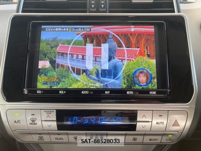 Toyota LAND CRUISER PRADO 2023-04 7272162-15