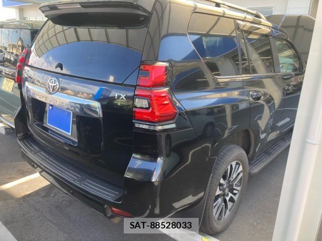 Toyota LAND CRUISER PRADO 2023-04 7272162-3