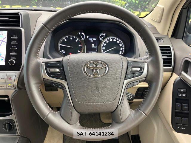 Toyota LAND CRUISER PRADO 2023-11 7272158-11