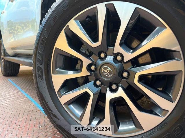 Toyota LAND CRUISER PRADO 2023-11 7272158-13