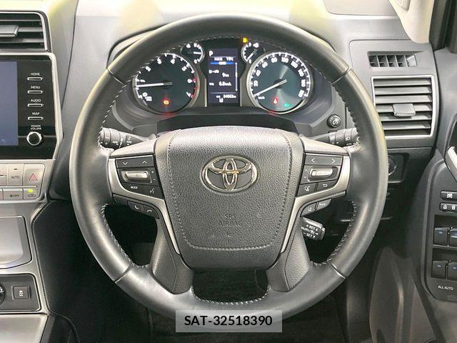 Toyota LAND CRUISER PRADO 2023-04 7271613-10