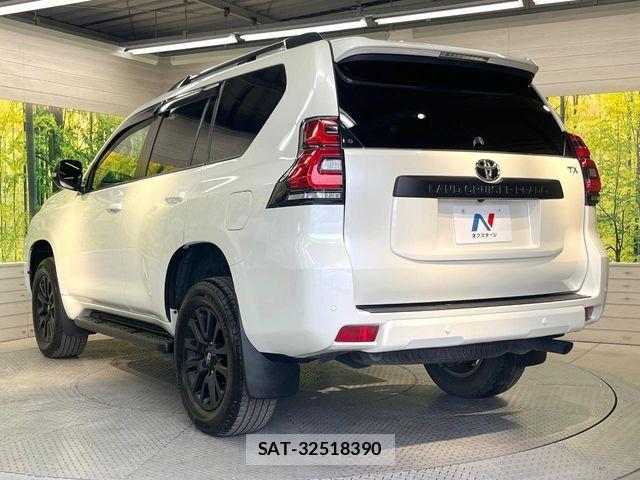 Toyota LAND CRUISER PRADO 2023-04 7271613-17