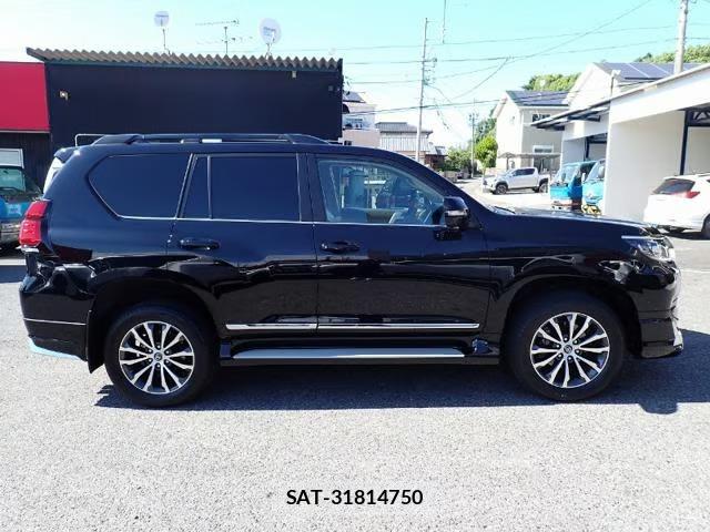 Toyota LAND CRUISER PRADO 2021-01 7280649-1