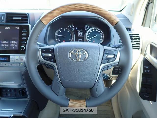 Toyota LAND CRUISER PRADO 2021-01 7280649-19