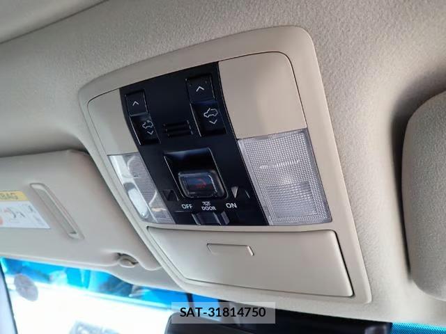 Toyota LAND CRUISER PRADO 2021-01 7280649-31
